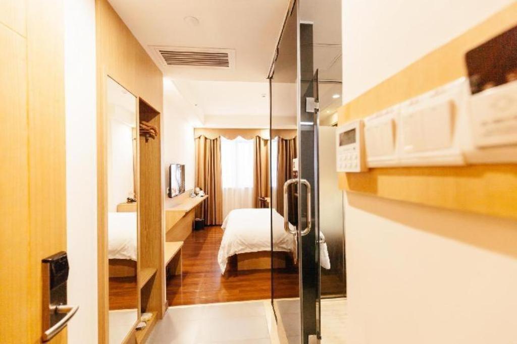 T Social Hotel Guangzhou Railway Station Branch Zewnętrze zdjęcie